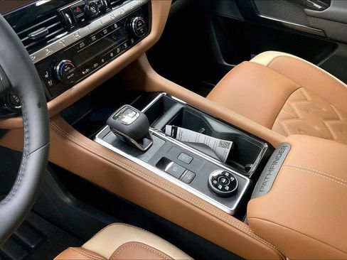 New 2026 Nissan Pathfinder Platinum AWD/4WD image 8