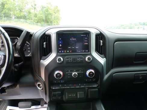Used 2021 GMC Sierra 1500 SLT w/ SLT Premium Package AWD/4WD image 25