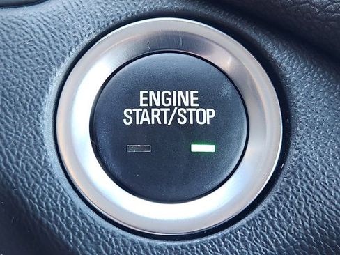 Used 2022 Chevrolet Equinox LT image 21