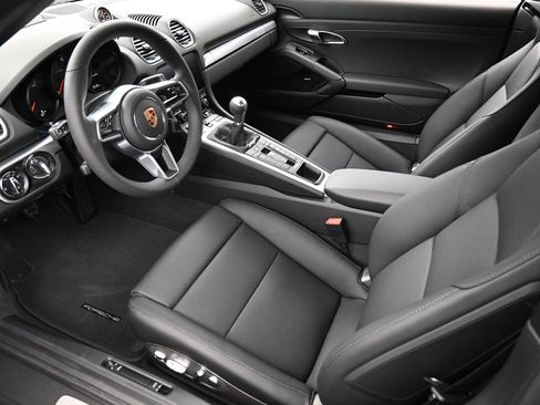New 2025 Porsche 718 Boxster RWD image 4