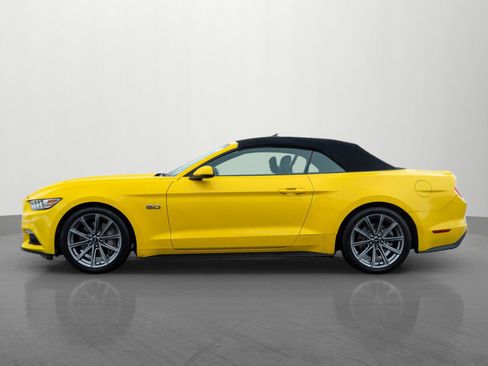 Used 2017 Ford Mustang GT Premium image 4