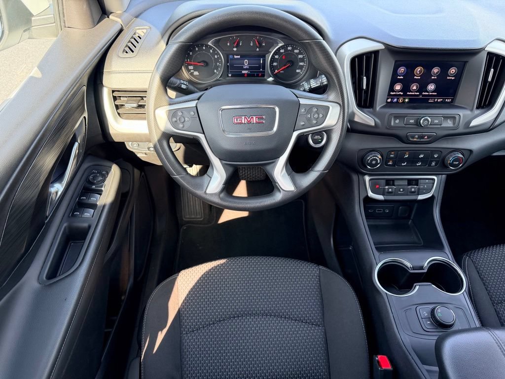 Used 2024 GMC Terrain SLE FWD image 17