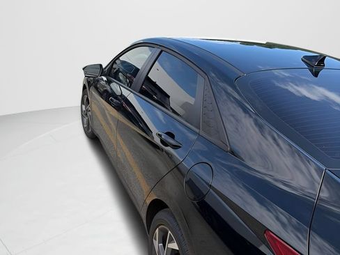 Used 2025 Hyundai Elantra Sport w/ Cargo Package FWD image 3
