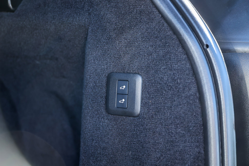 Used 2019 Land Rover Range Rover Sport SVR AWD/4WD image 28