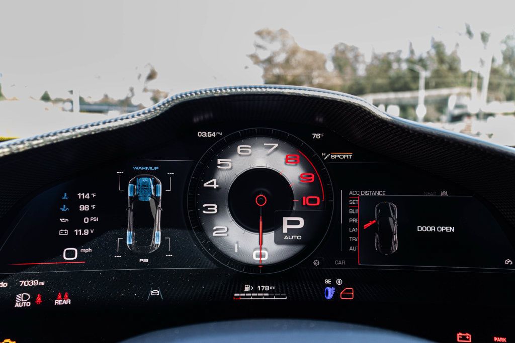 Used 2023 Ferrari Purosangue AWD/4WD image 41
