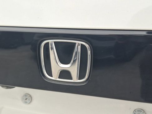 Certified 2025 Honda Accord LX image 30