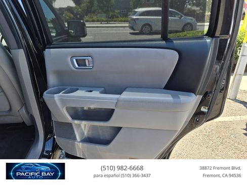 Used 2013 Honda Pilot Touring image 16