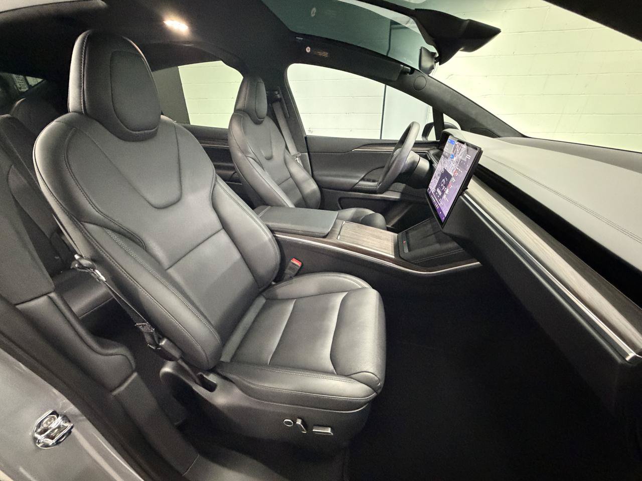 Used 2024 Tesla Model X AWD/4WD image 20