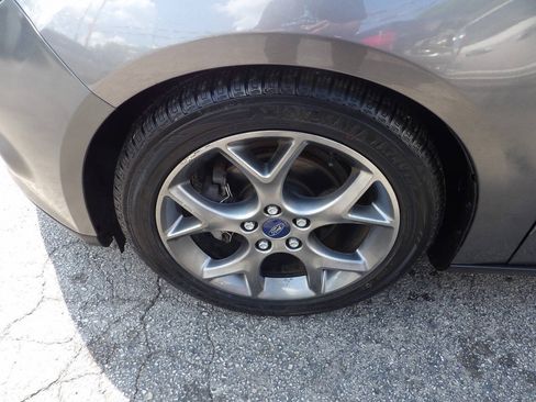 Used 2013 Ford Focus SE FWD image 5
