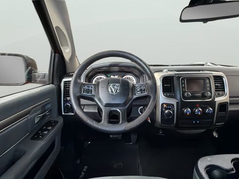Used 2014 RAM 1500 Classic SLT RWD image 17