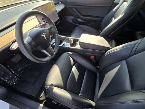 Used 2020 Tesla Model 3 Long Range image 14