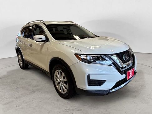 Used 2018 Nissan Rogue SV w/ Premium Package AWD/4WD image 7