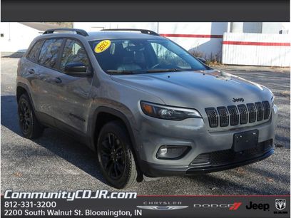 Used 2023 Jeep Cherokee Altitude Lux
