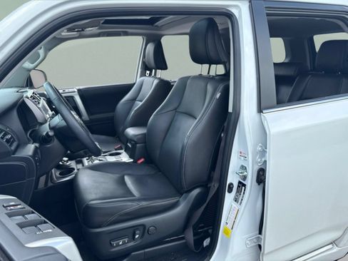 Used 2024 Toyota 4Runner Limited AWD/4WD image 22