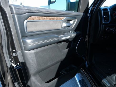 Used 2019 RAM 1500 Laramie image 15