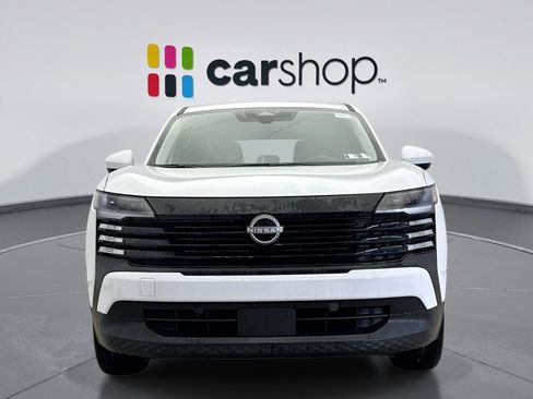 Used 2025 Nissan Kicks SV image 8