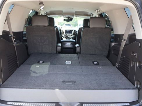 Used 2018 Chevrolet Tahoe LT w/ Luxury Package AWD/4WD image 15
