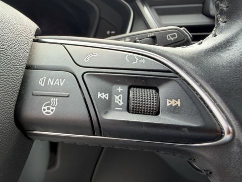 Used 2018 Audi Q5 2.0T Premium Plus w/ Premium Plus Package AWD/4WD image 21