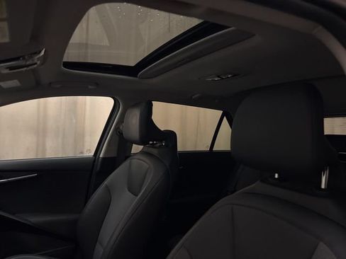 Certified 2023 Kia Niro EX Touring FWD image 21