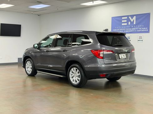 Used 2019 Honda Pilot LX image 9