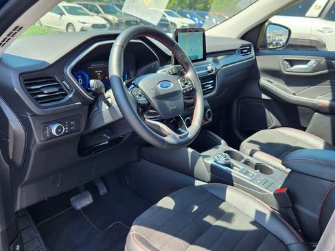 Used 2022 Ford Escape SEL w/ SEL Stealth AWD Package image 7