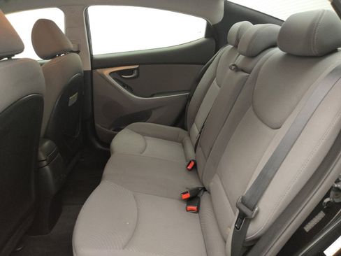 Used 2016 Hyundai Elantra SE w/ Option Group 02 image 18