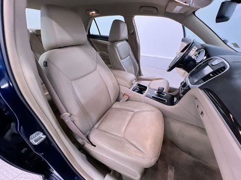 Used 2013 Chrysler 300 RWD image 31