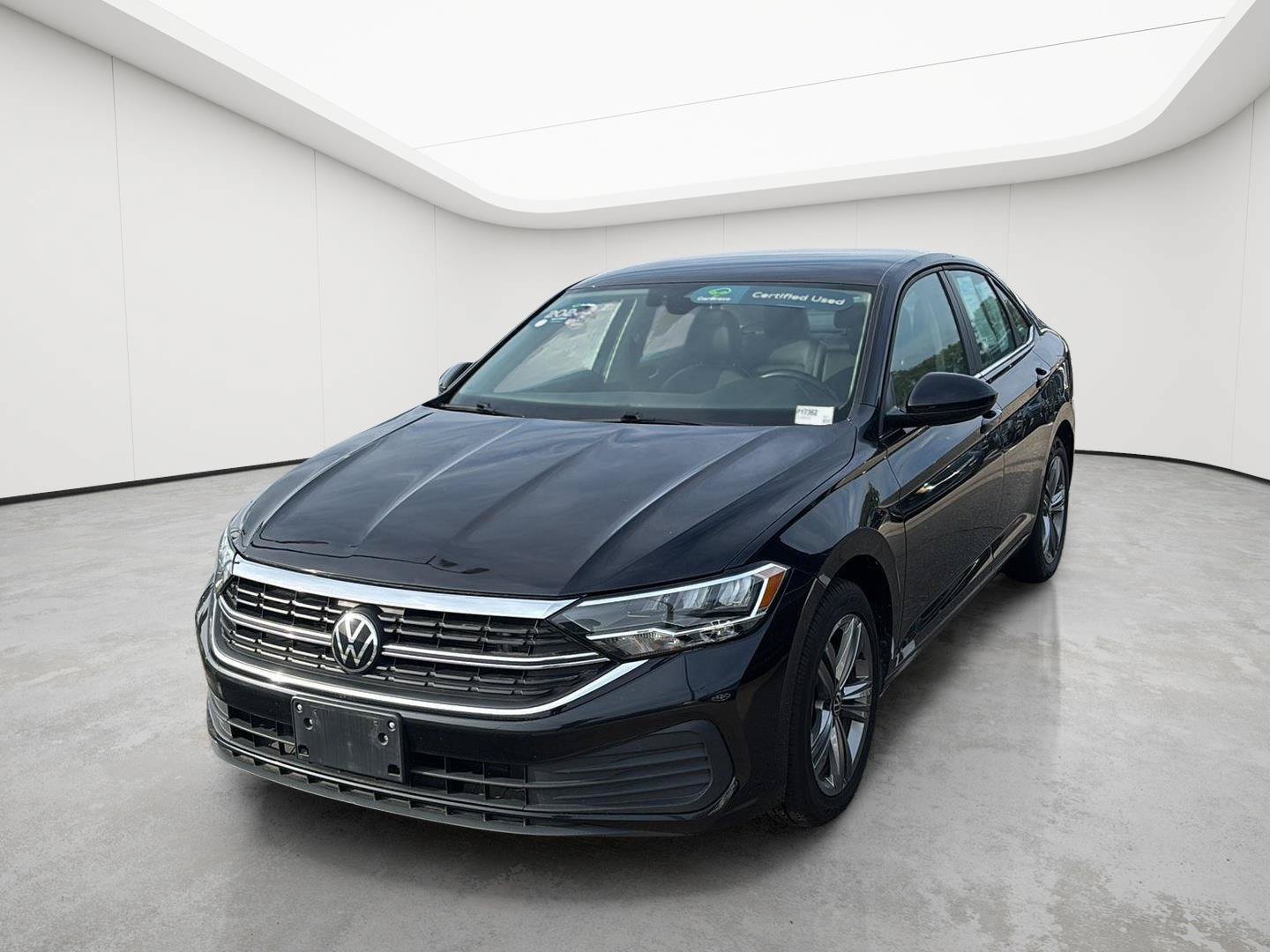 Used 2024 Volkswagen Jetta SE FWD image 3