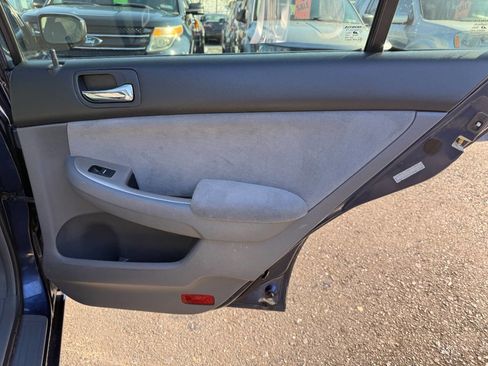 Used 2006 Honda Accord EX image 30