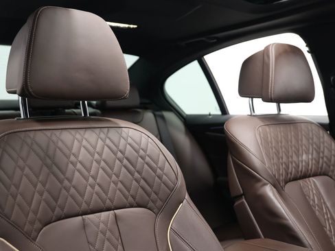 Used 2018 BMW M550i xDrive image 84