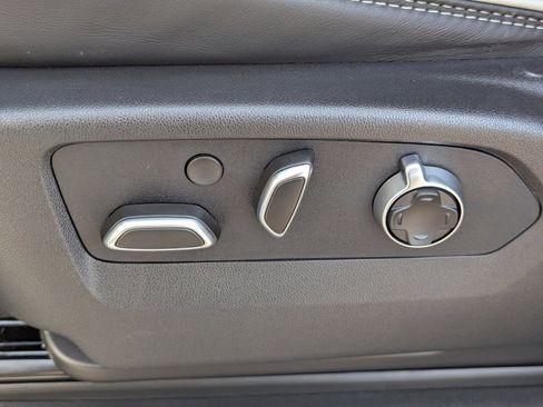 Used 2025 GMC Sierra 2500 Denali Ultimate image 24