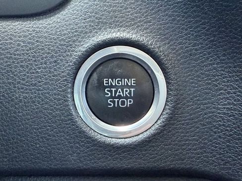 Used 2022 Toyota Tundra SR5 AWD/4WD image 20