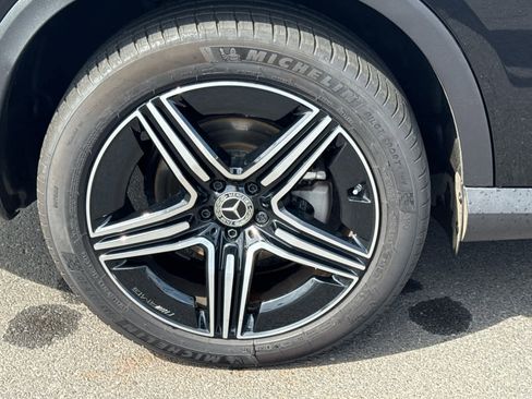 Used 2026 Mercedes-Benz GLC 300 4MATIC image 4