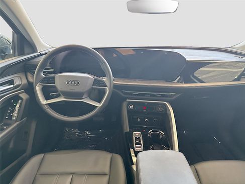 Certified 2025 Audi Q5 Premium w/ Convenience Package image 23