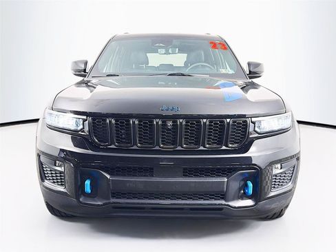 Used 2023 Jeep Grand Cherokee Trailhawk w/ Luxury Tech Group III AWD/4WD image 2