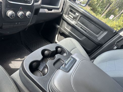 Used 2018 RAM 1500 Express w/ Express Value Package AWD/4WD image 26
