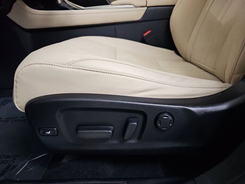 Certified 2022 Lexus RX 450hL Luxury w/ Cold Area Package (CT) AWD/4WD image 28
