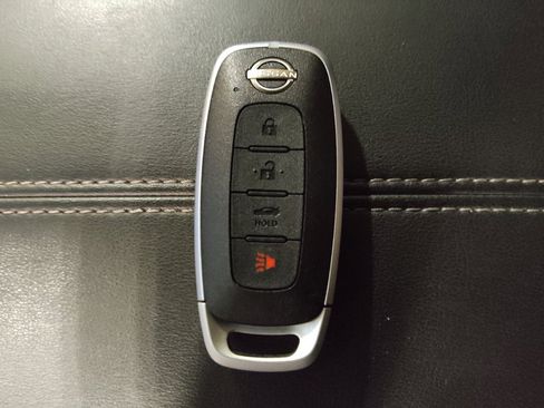 Used 2024 Nissan Sentra SV FWD image 32