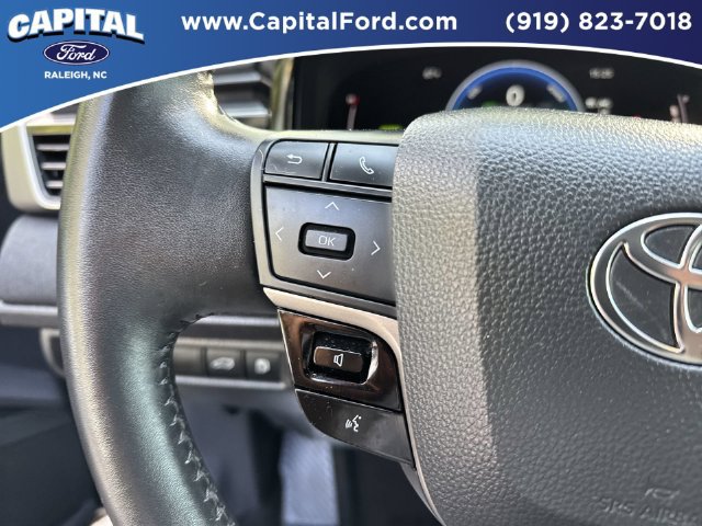 Used 2025 Toyota Camry LE w/ Convenience Package FWD image 22