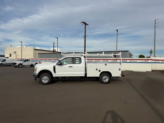 New 2027 Ford F250 XL w/ XL Chrome Package AWD/4WD image 4
