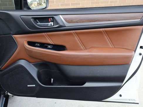 Used 2018 Subaru Outback 3.6R Touring w/ Popular Package #3 image 23