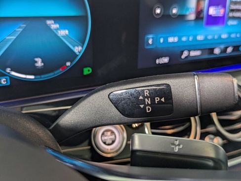 Used 2023 Mercedes-Benz E 350 4MATIC Sedan image 27