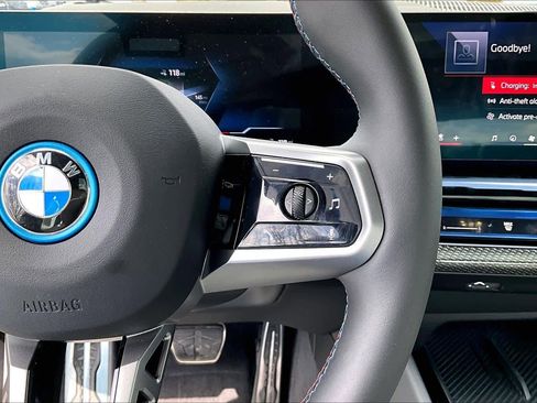 Certified 2025 BMW i5 M60 w/ Executive Package image 27