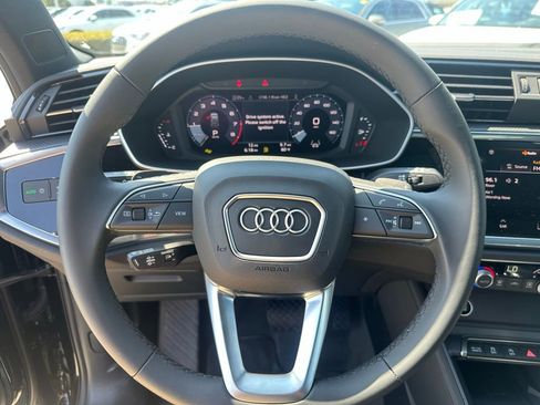 New 2025 Audi Q3 2.0T Premium image 13