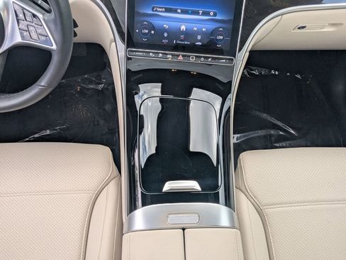 Certified 2025 Mercedes-Benz GLC 350e 4MATIC image 6