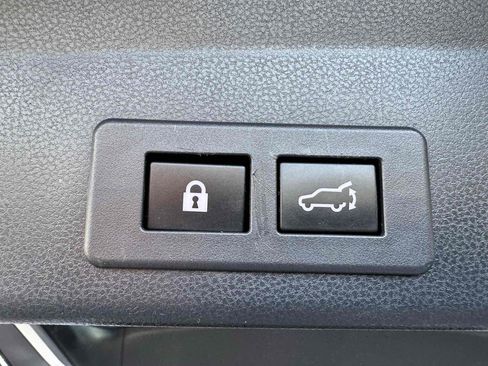 Used 2020 Subaru Ascent Premium w/ Convenience Package AWD/4WD image 10