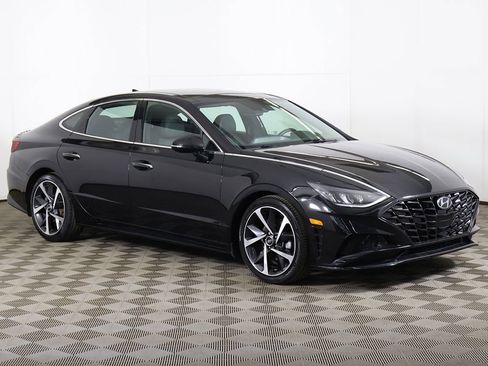 Used 2021 Hyundai Sonata SEL Plus w/ Tech Package image 2