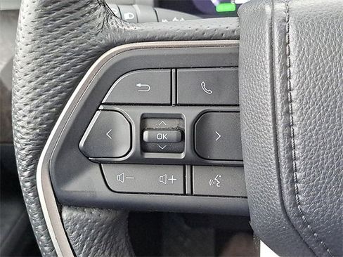 Used 2024 Toyota Tacoma Limited image 21