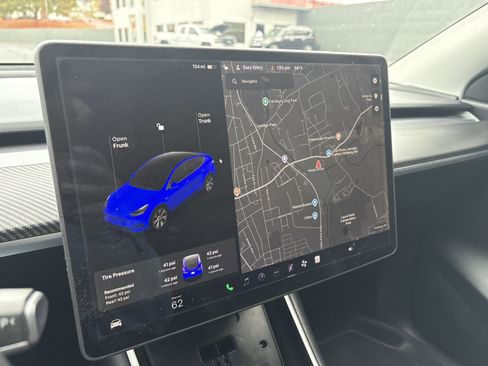 Used 2020 Tesla Model Y Long Range image 27