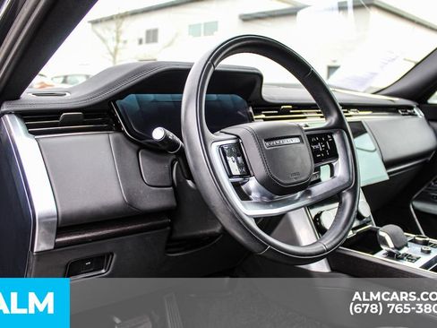 Used 2023 Land Rover Range Rover Long Wheelbase SE AWD/4WD image 34